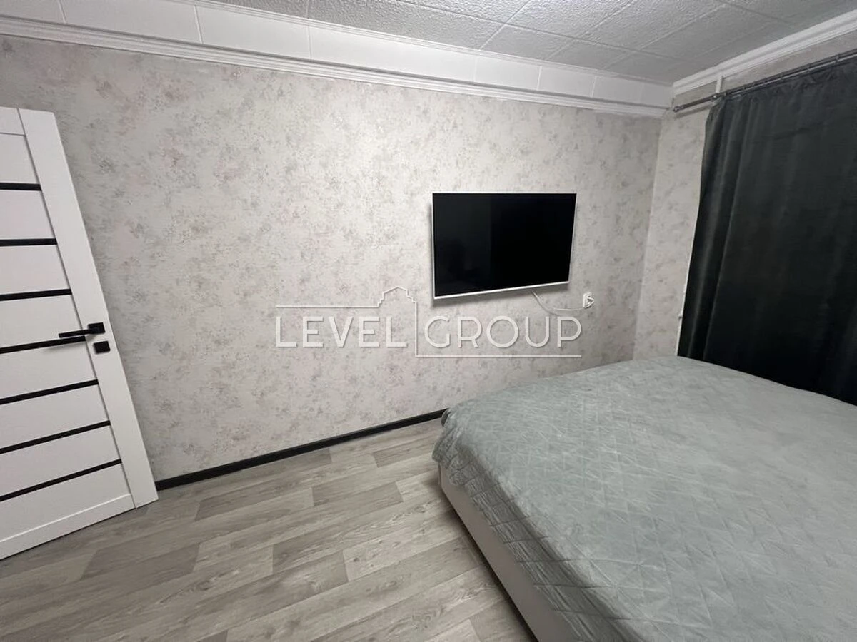 Продается 3-комнатная квартира общей площадью 64 м²
