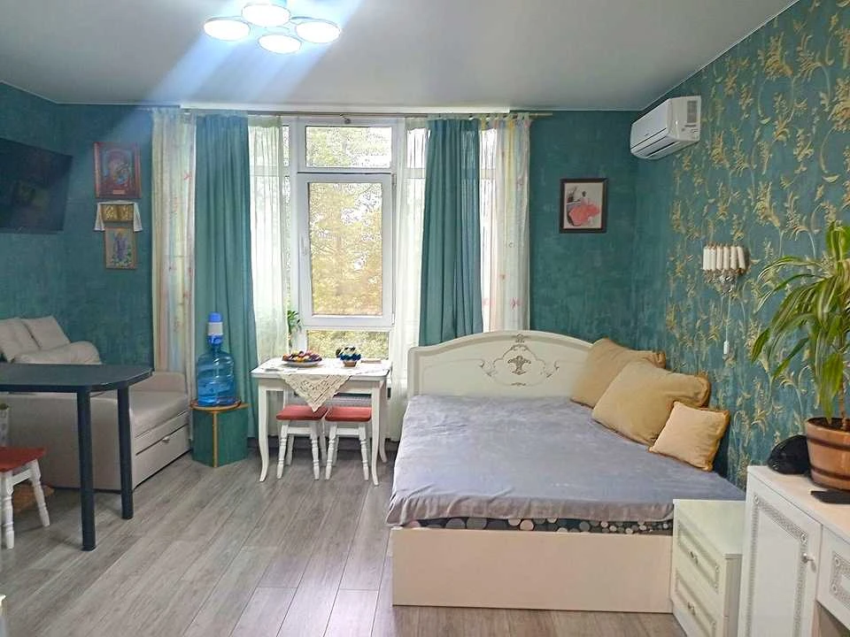 Apartment. Liskivska st., Kyiv