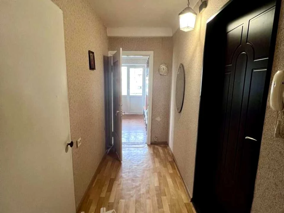 Квартира. Київ, вулиця Мілютенка