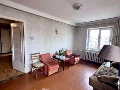 Квартира. Київ, вулиця Мілютенка