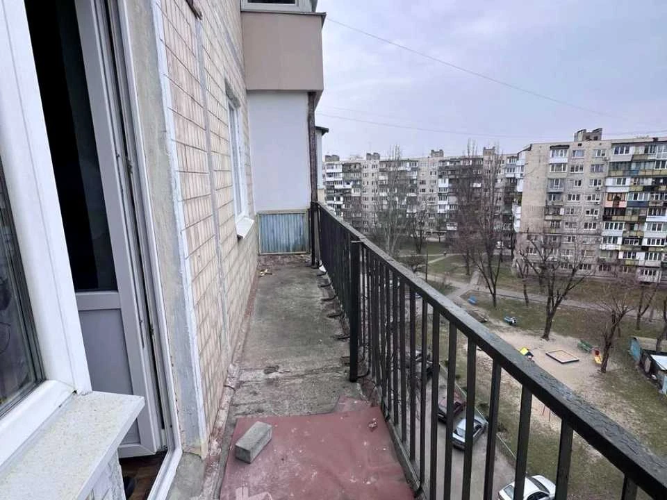 Квартира. Київ, вулиця Мілютенка