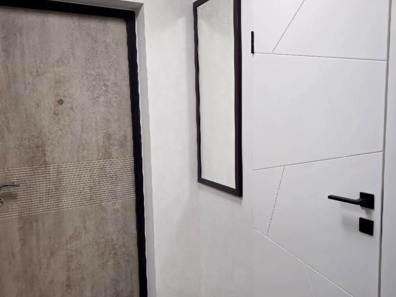 Rent 1-bedroom apartment 32 m² on the 23rd/29th floor.