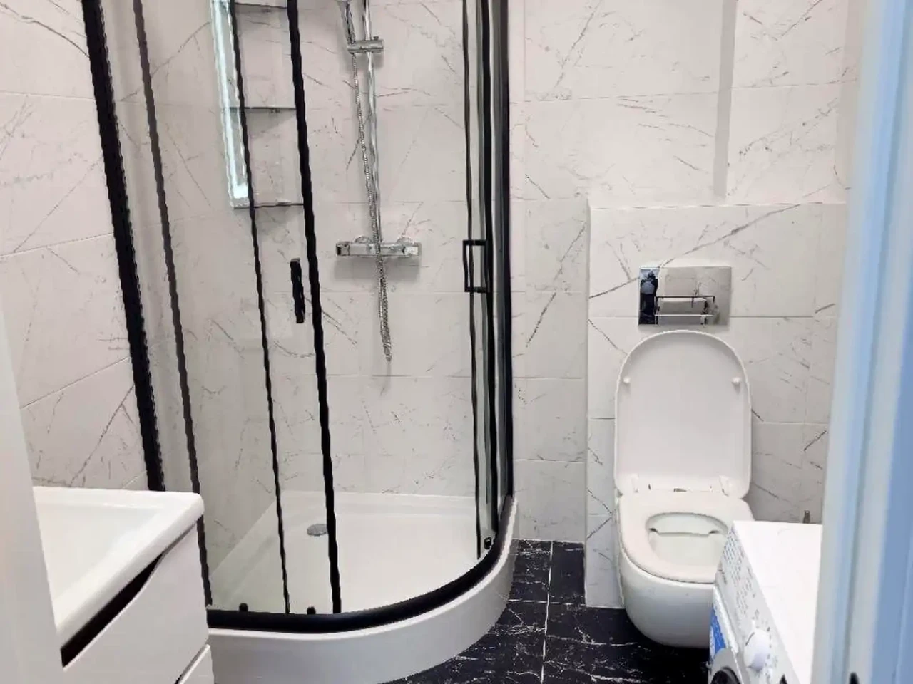 Rent 1-bedroom apartment 32 m² on the 23rd/29th floor.