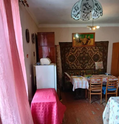 OWNER! Sale of a 1-bedroom apartment 42 sq m, Yatskova Street (side of Shevchenko Street and Zolotaya Street), near "Semycvet" residential complex.