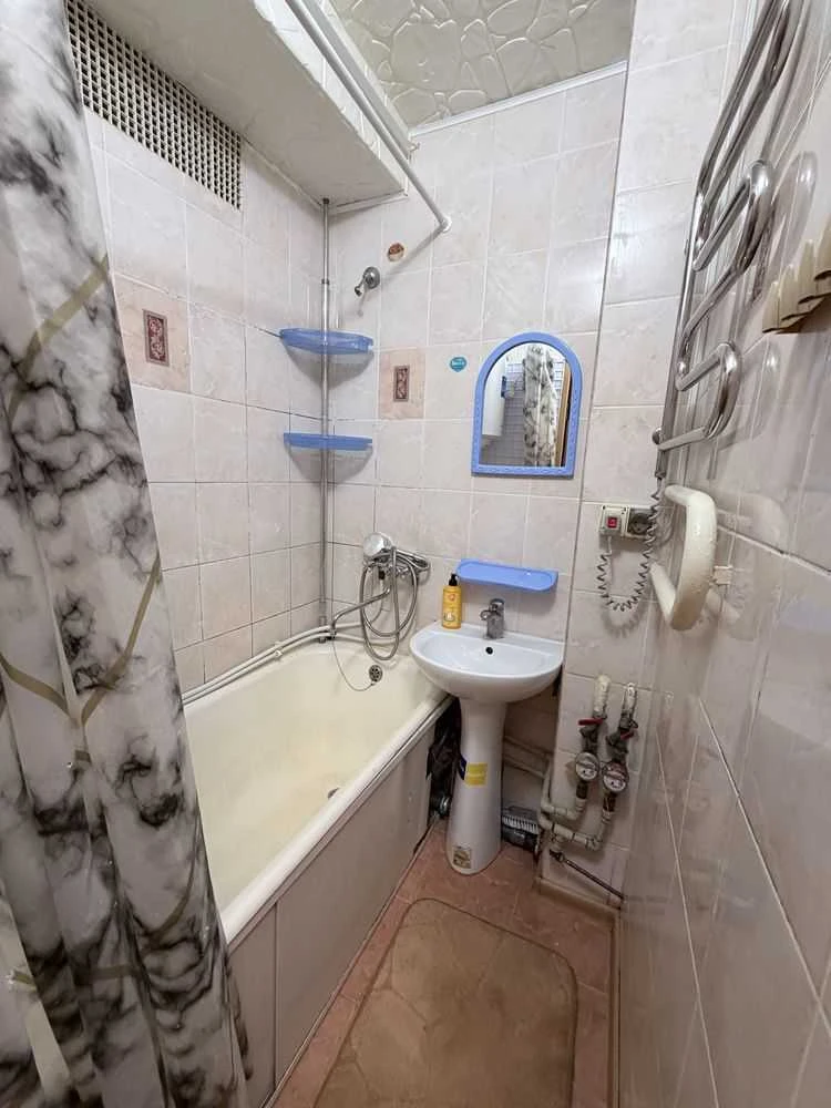 Sale of a 2-room apartment 47 sq.m., Marshal Grechko Street, 8B