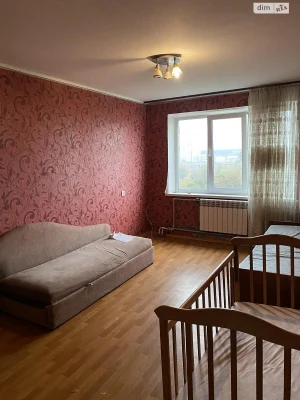 Long-Term Rental Room Cherry
