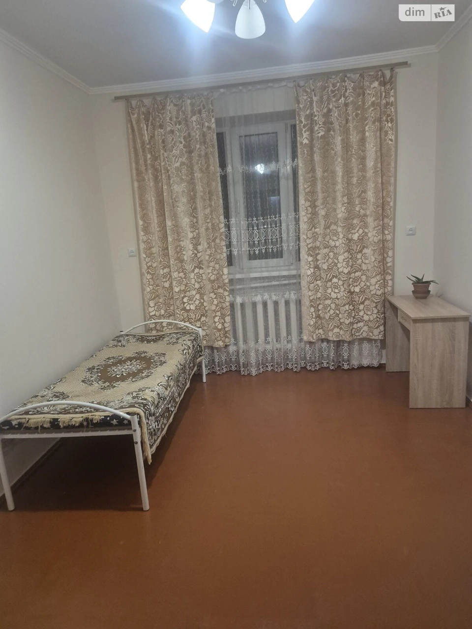 Довгострокова оренда кімнати в районі "П'ятничани"