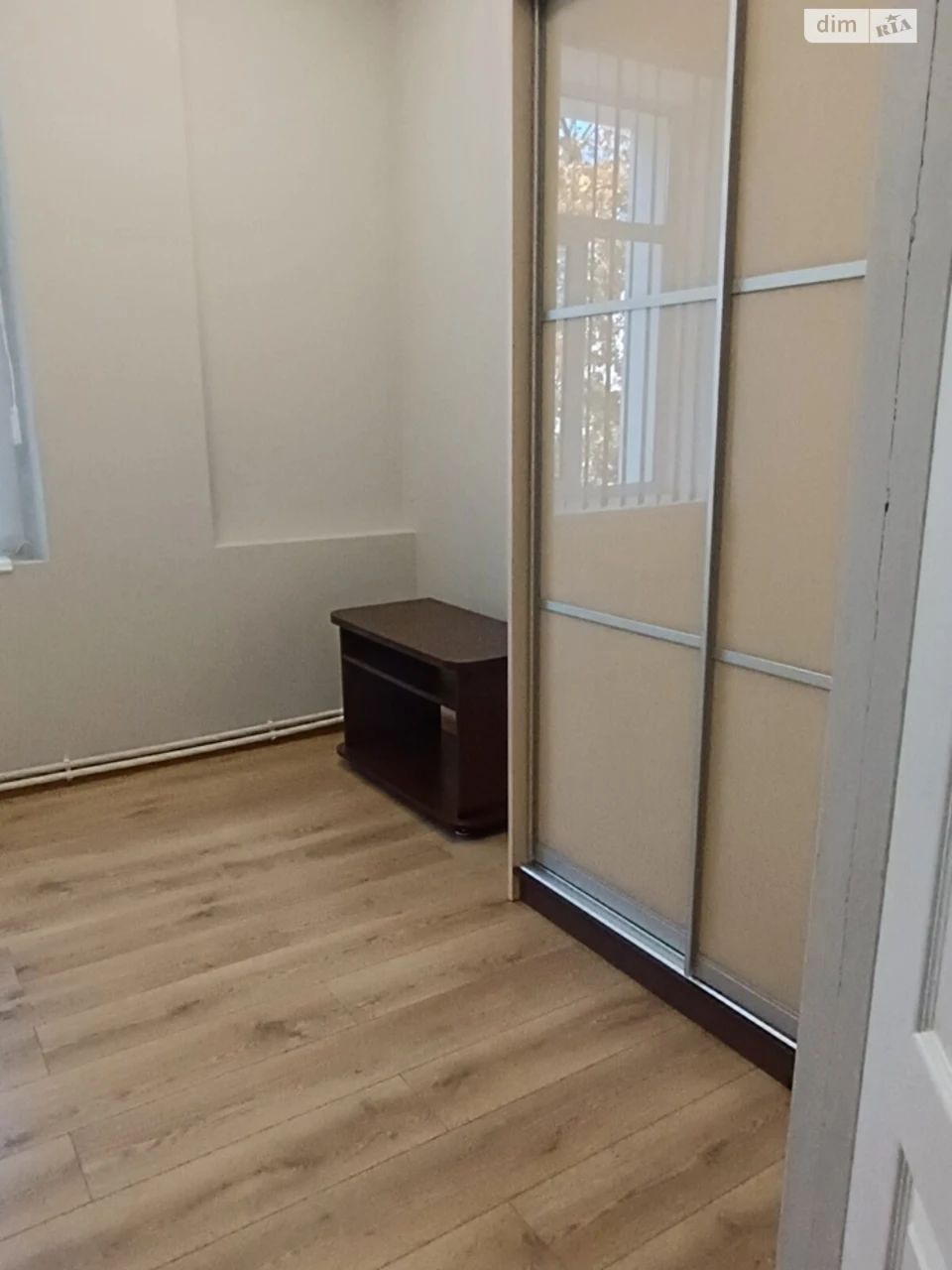 Long-Term Rental of Room in the Center