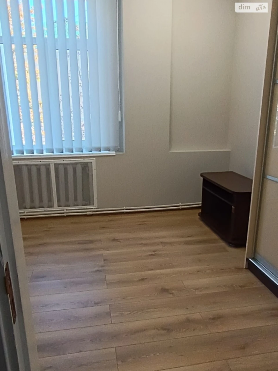Long-Term Rental of Room in the Center