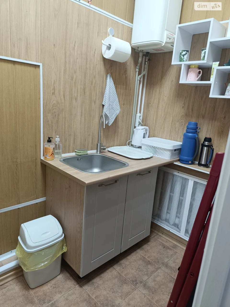 Long-Term Rental of Room in the Center