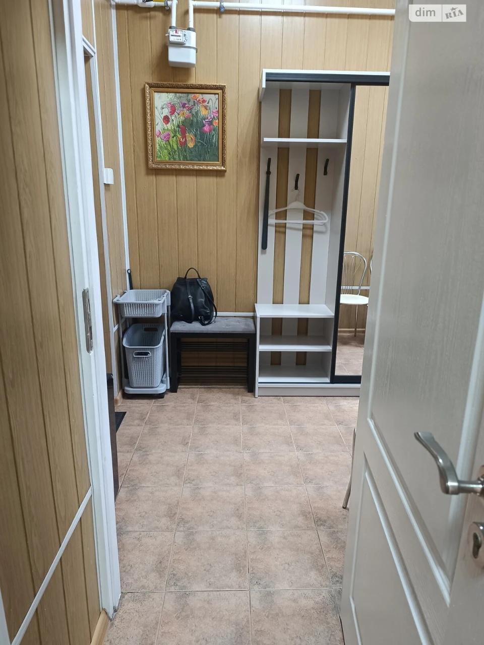 Long-Term Rental of Room in the Center