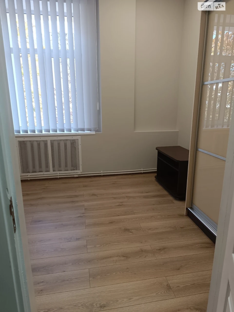 Long-Term Rental of Room in the Center