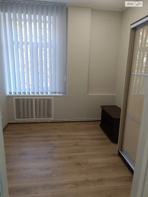 Long-Term Rental of Room in the Center
