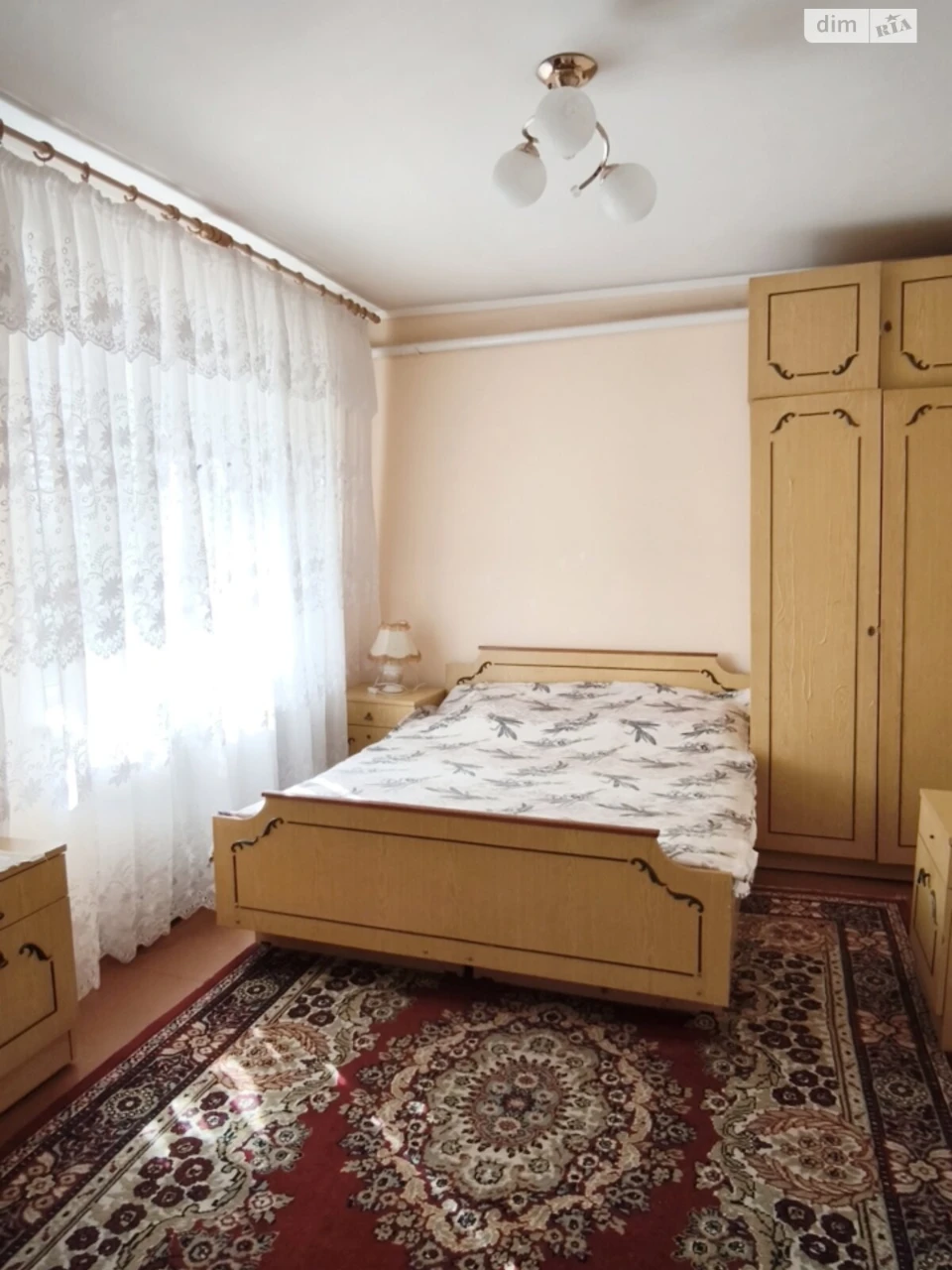 Довгострокова оренда кімнати в Сабарові