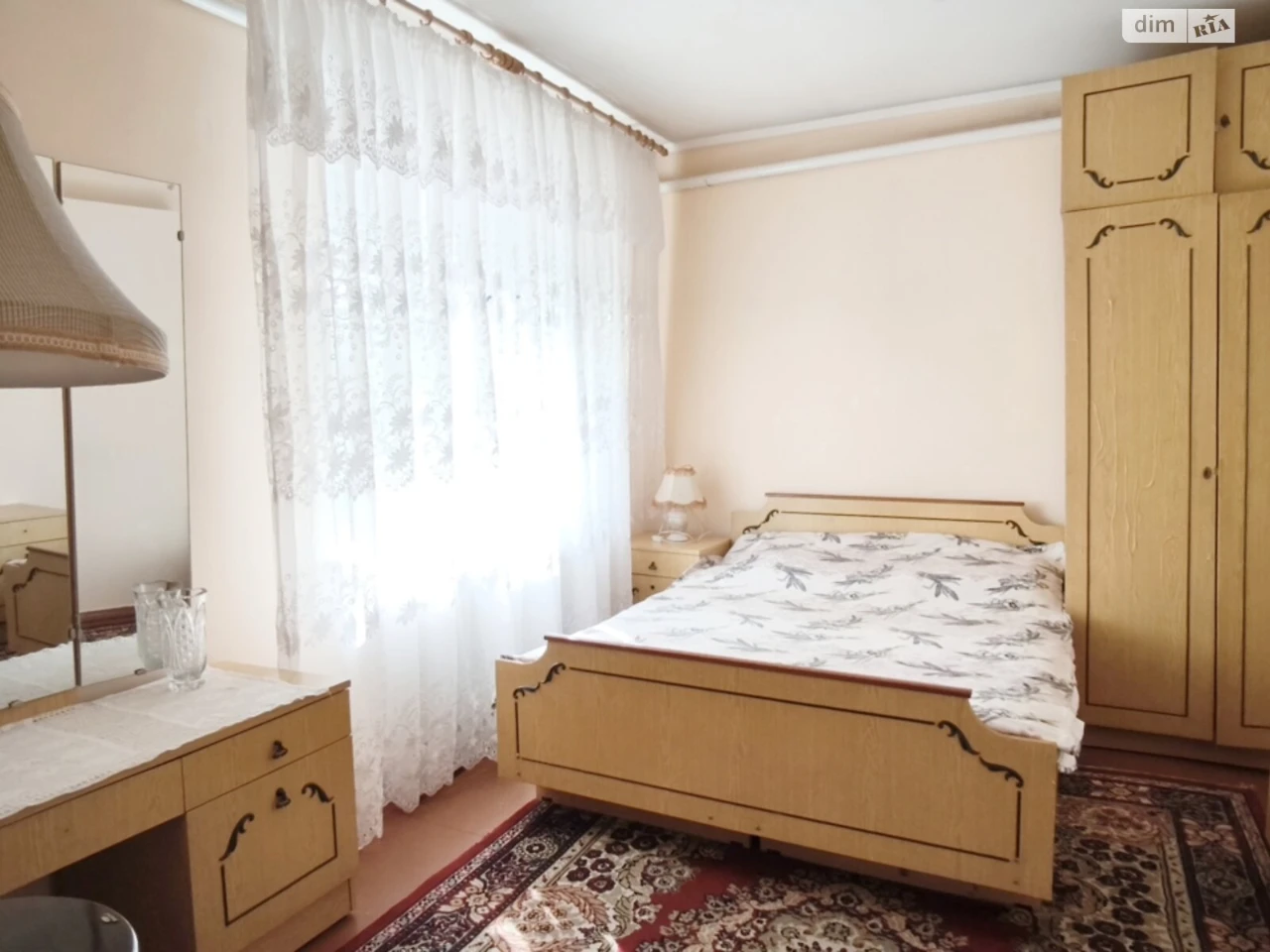 Довгострокова оренда кімнати в Сабарові