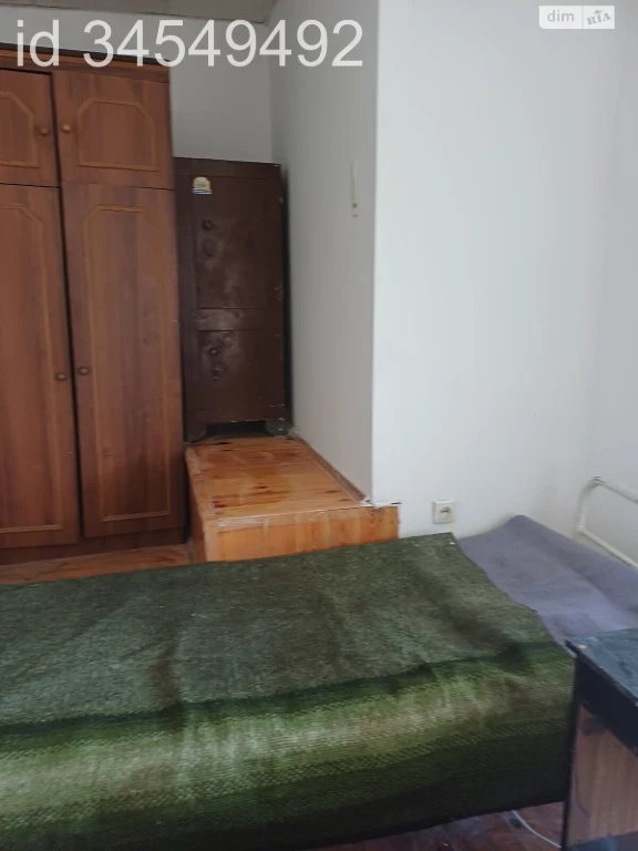 Long-Term Rental Room, Zamostянський