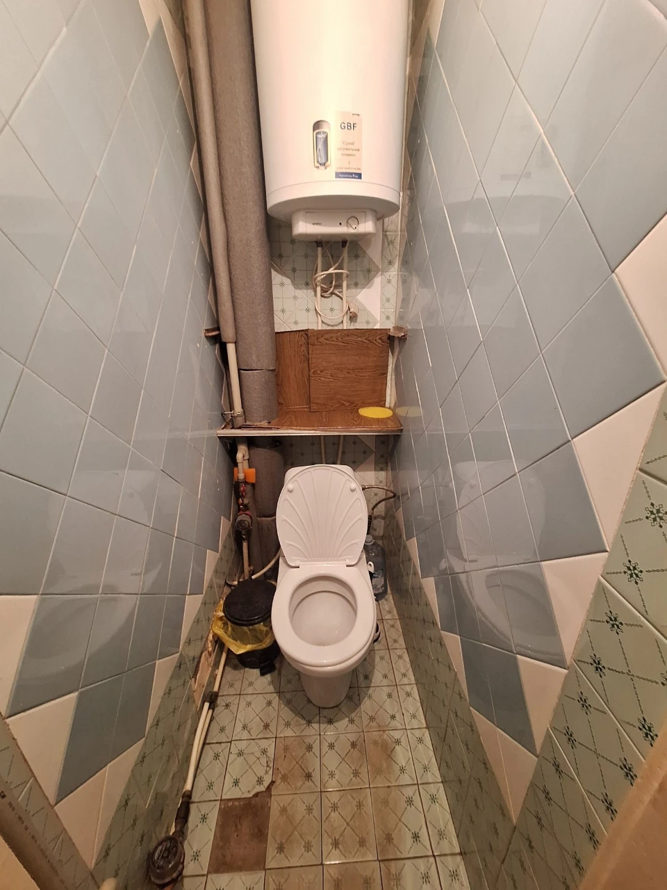 Available Bedroom for a Girl on Chaykovskogo Street