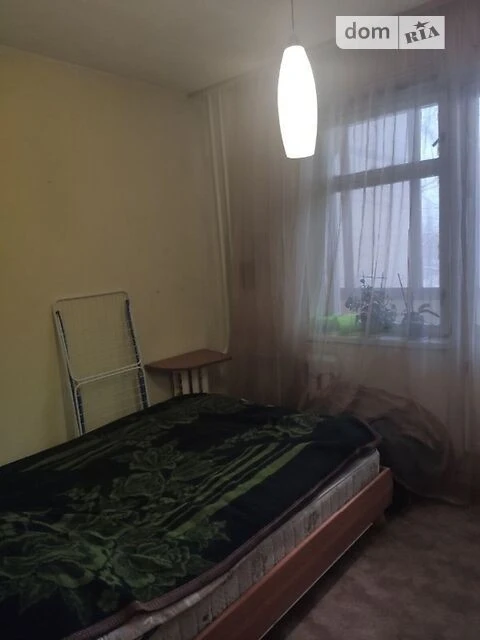 Здам в оренду кімнату на вул. Героїв Дніпра 7 довгостроково