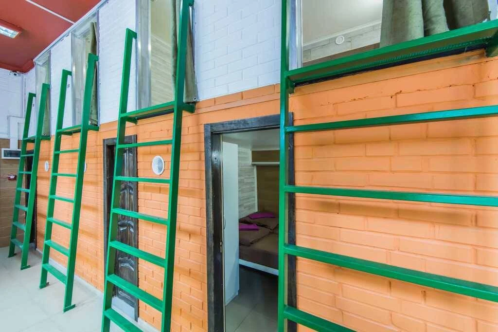 Rent a room for a long term in Kyiv, Desniansky, Viskozna Street