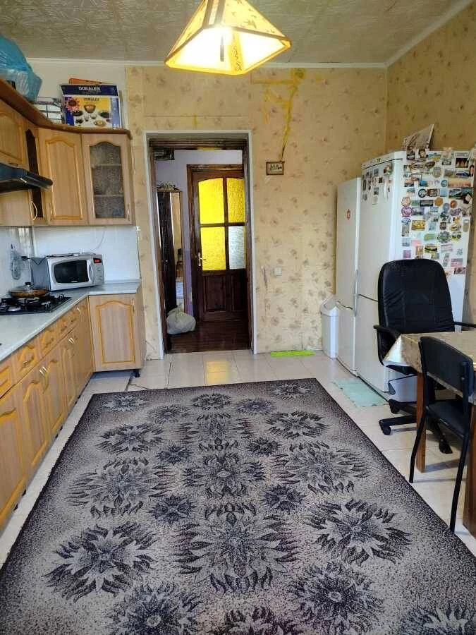 Здам довгостроково кімнату Київ, Печерський, Джона Маккейна
