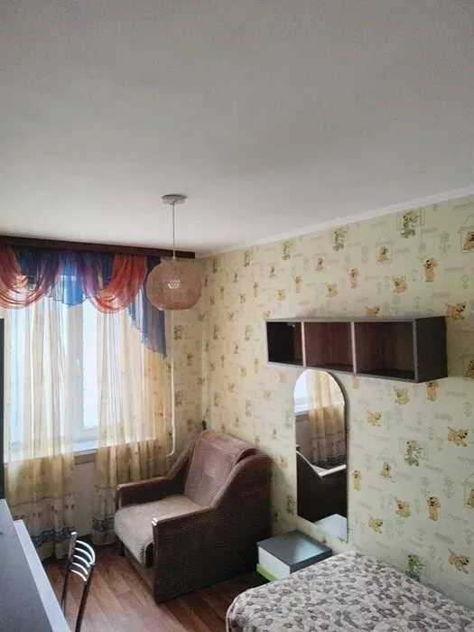 Сдается на длительный срок комната, Киев, Святошинский район, улица Зодчих, 30