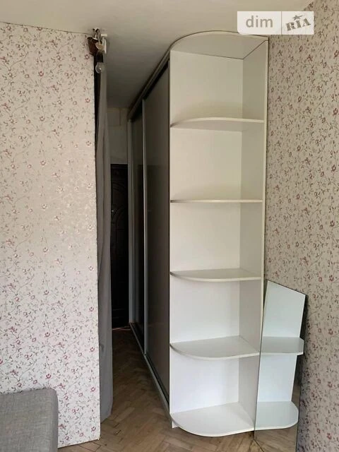 Сдается комната в аренду на ул. Вышгородская 50Б на длительный срок