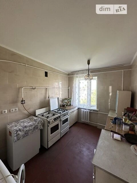 Сдается комната в аренду на ул. Вышгородская 50Б на длительный срок
