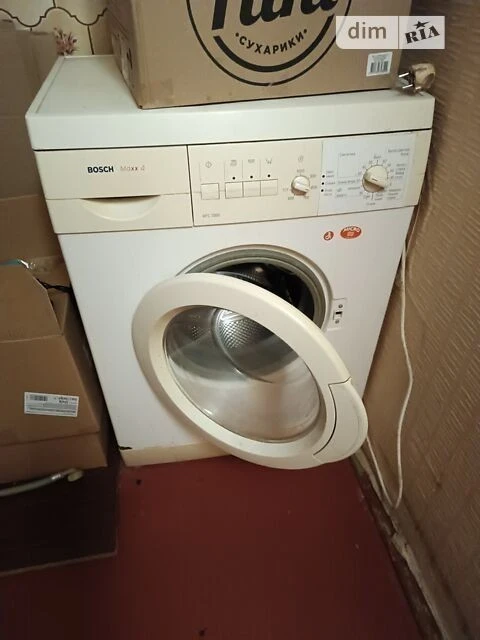 Здається в оренду кімната на вулиці Азербайджанська, 8Б, на довгий термін