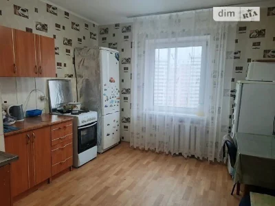 Здам в оренду кімнату на вул. Олени Пчілки 2Б довгостроково