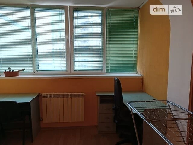 Здам в оренду кімнату на вул. Микільсько-Слобідська 6/2 довг