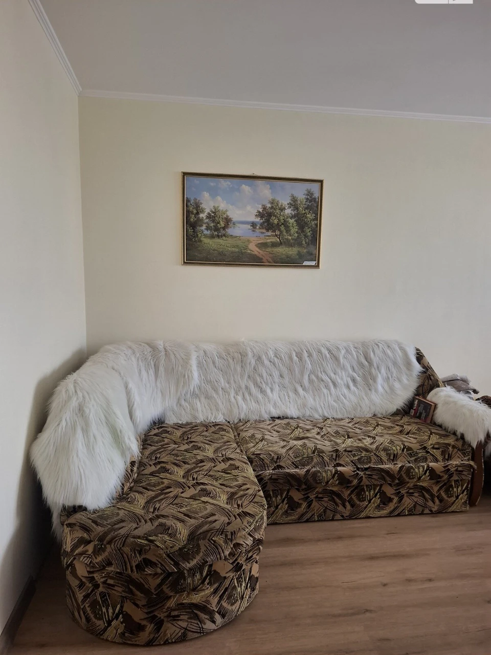 Long-Term Rental - Three Broke Room