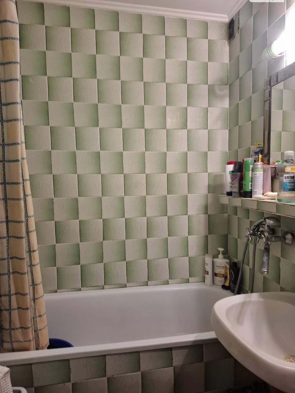 Long-Term Rental - Three Broke Room