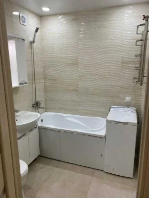 Selling a 3-room apartment in the Botanical Garden with major renovations.