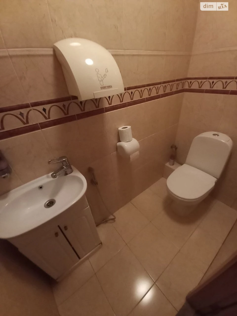 Long-Term Rental Room in Oleksandrivs'ka Slobidka