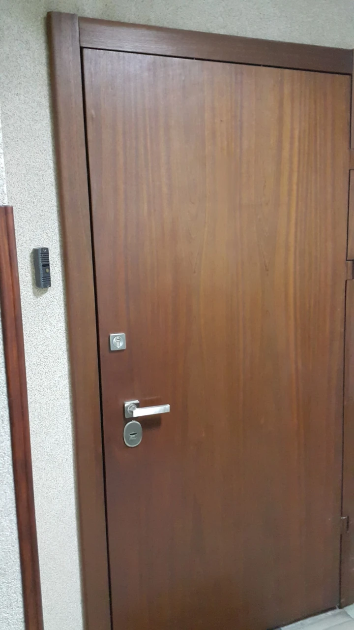 Кімната в трикімнатній квартирі в м. «Палац Україна» - 7 хв.