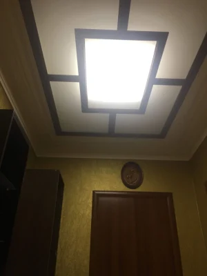 Здається 2 кімнати разом або окремо. Метро Осокорки(пішки),