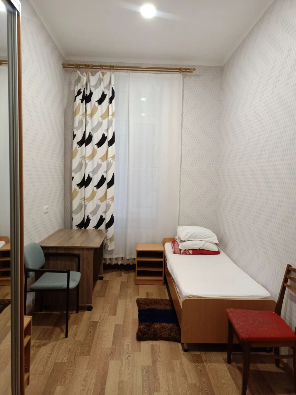 Комната в центре, на Печерске