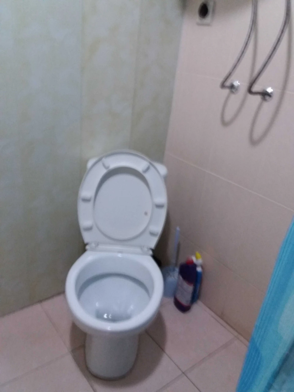 Сдам комнату в частном доме,хозяин.