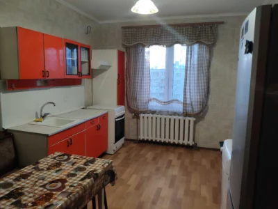 Окрема кімната 16 м² "під ключ" БЕЗ КОМПЛЕКТА НЕЛЕЖНОГО гарний стан