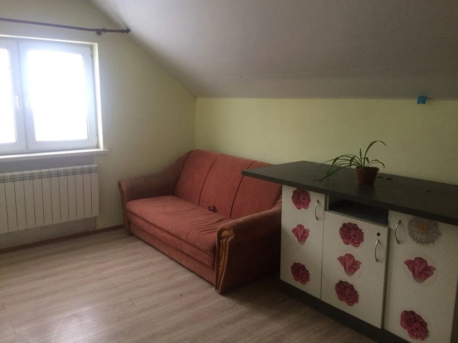Room for rent in a private house, with a bomb shelter