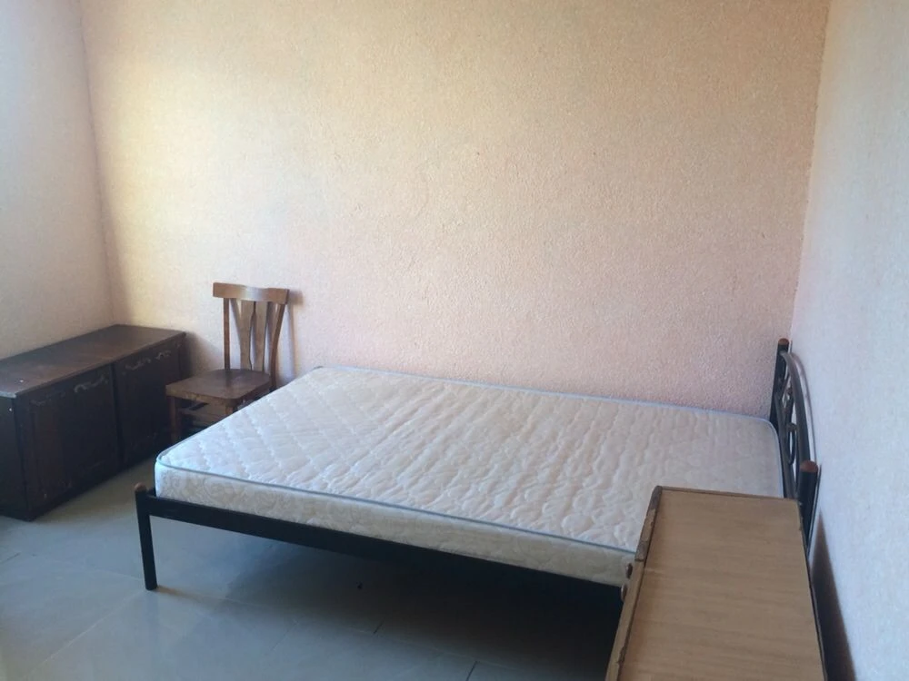 Room for rent in a private house, with a bomb shelter