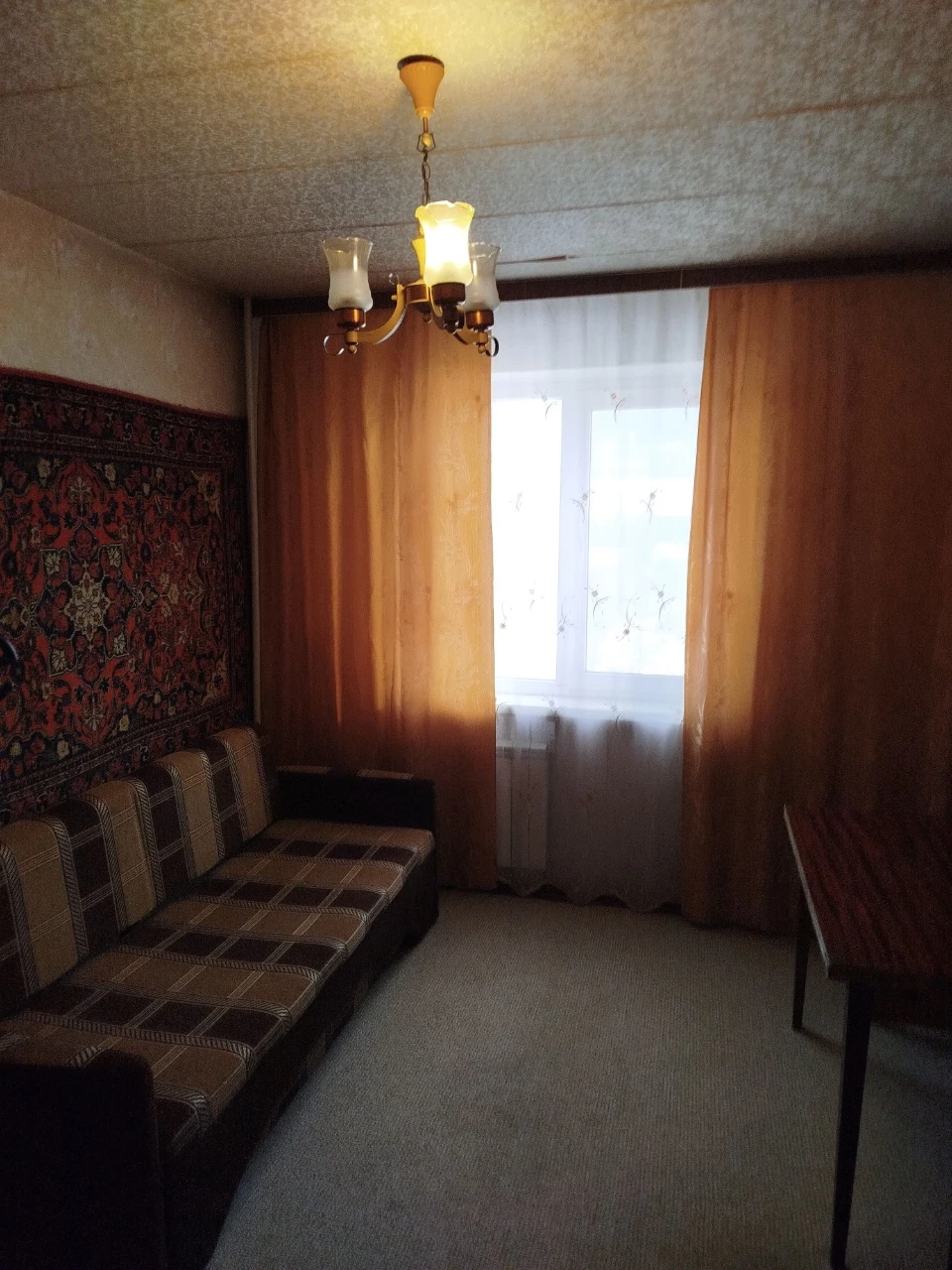 Сдается комната в 3-комнатной квартире на Виноградаре