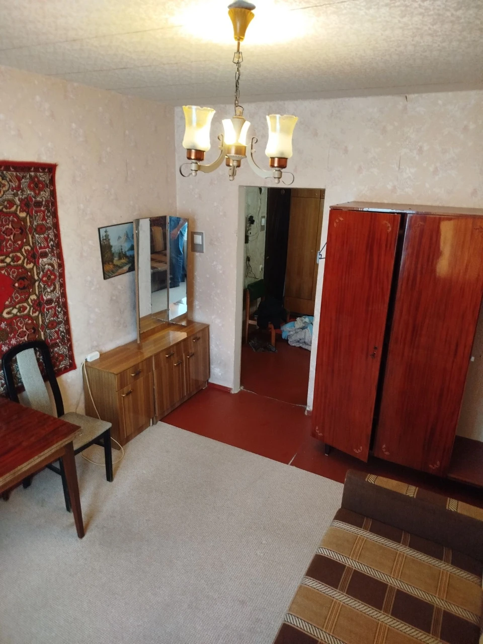 Сдается комната в 3-комнатной квартире на Виноградаре