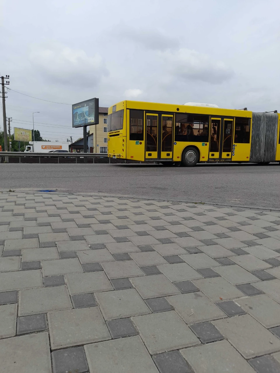 зарядка авто! З тваринами! Комнату A78-метро Васильківська.