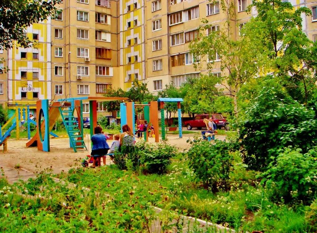 Здам окрему кімнату для дівчини або чоловіка.