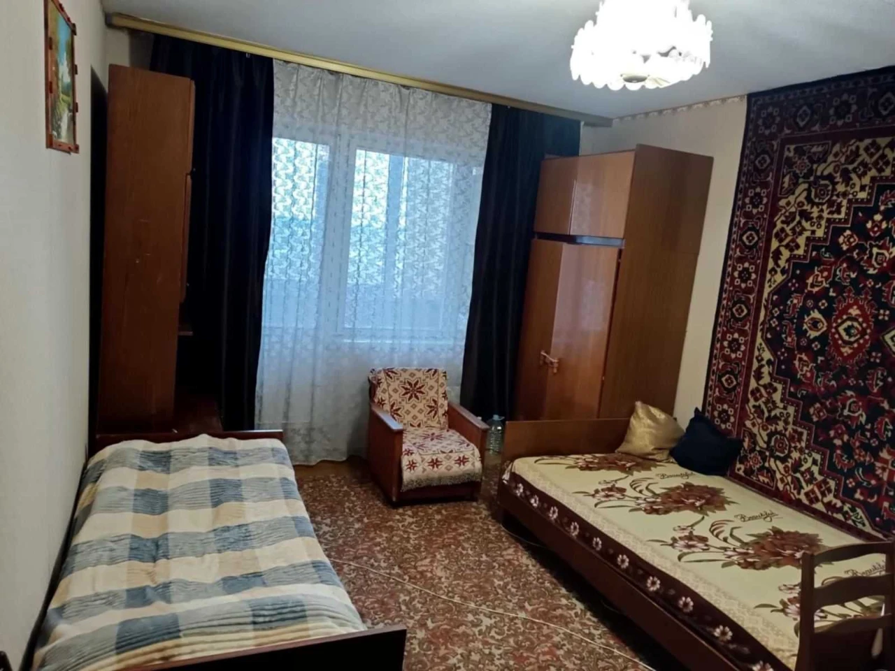 Здам окрему кімнату для дівчини або чоловіка.