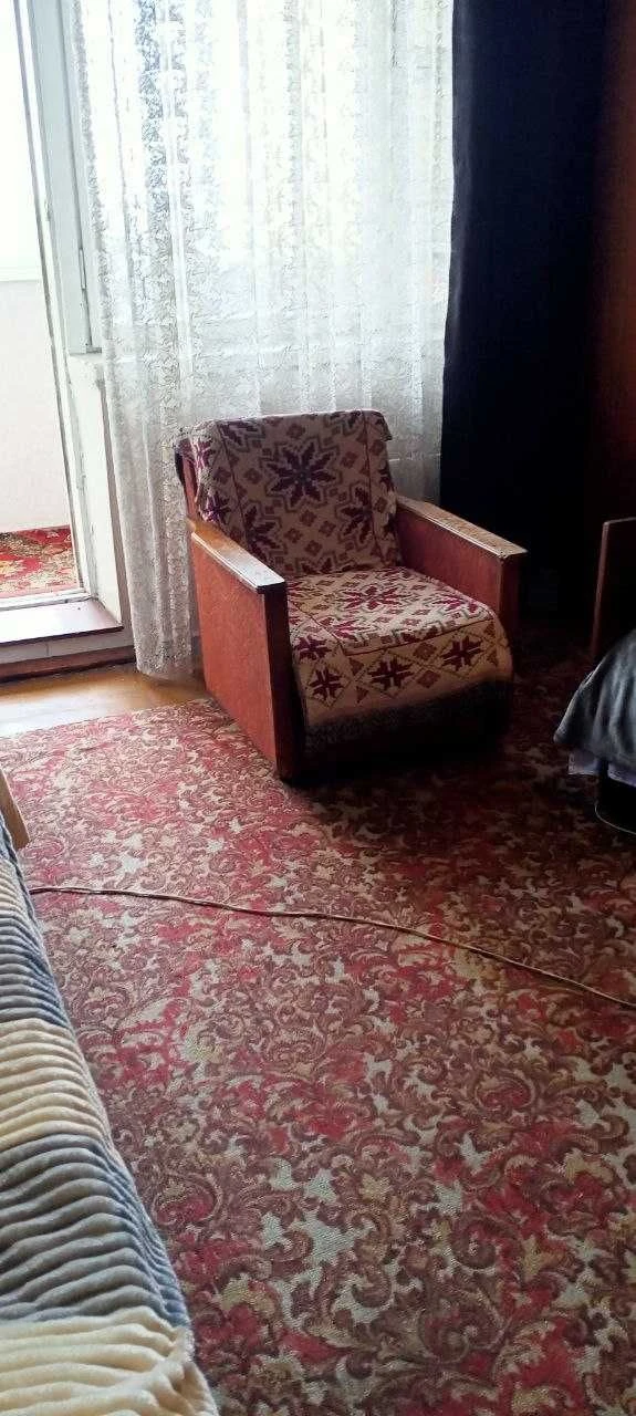 Здам окрему кімнату для дівчини або чоловіка.