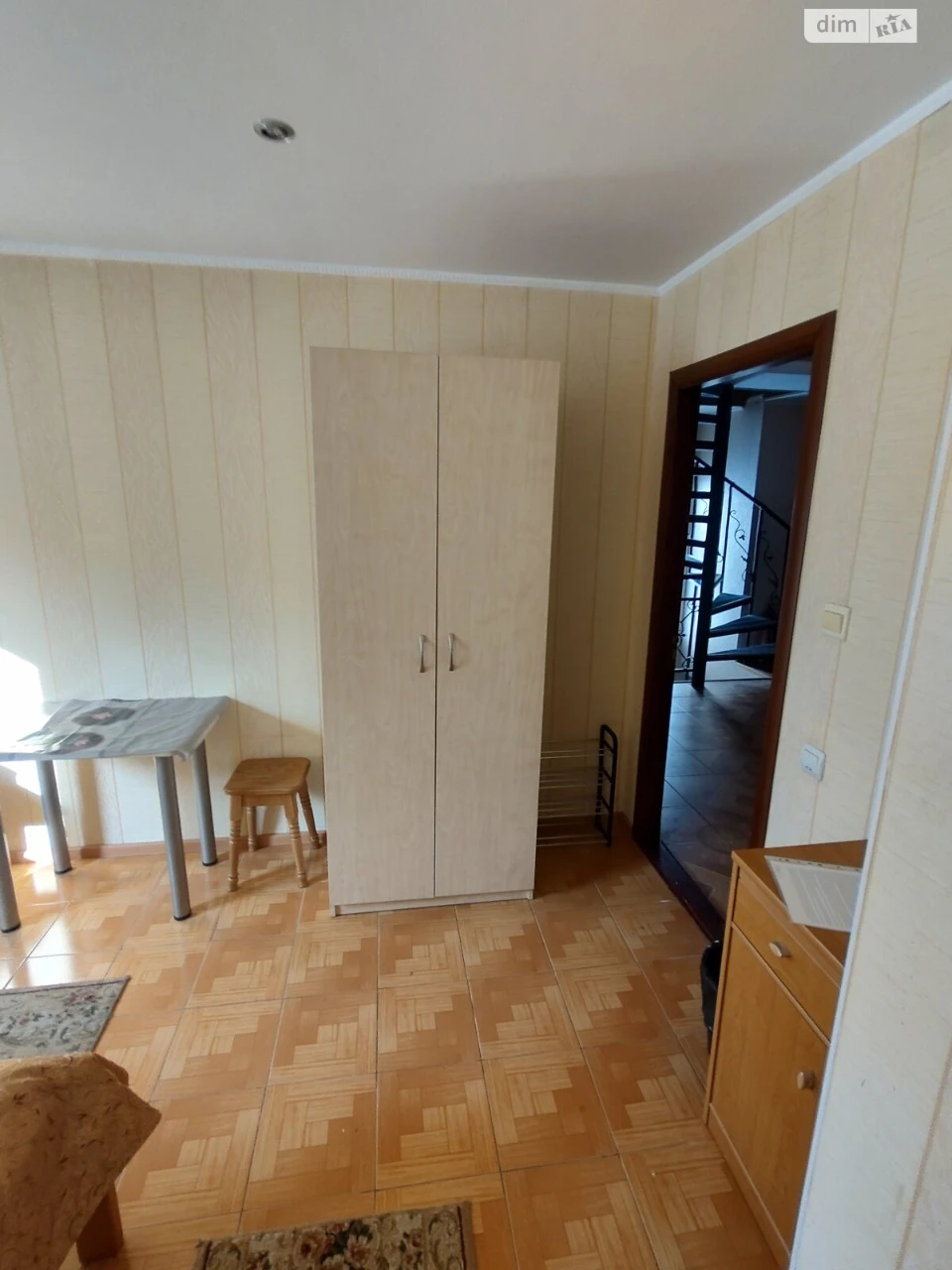 Довгострокова Оренда Кімната Замковище