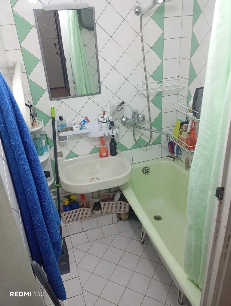 Сдам Комнату в 2-й квартире .без комиссии  УЛ. РАДУЖНАЯ