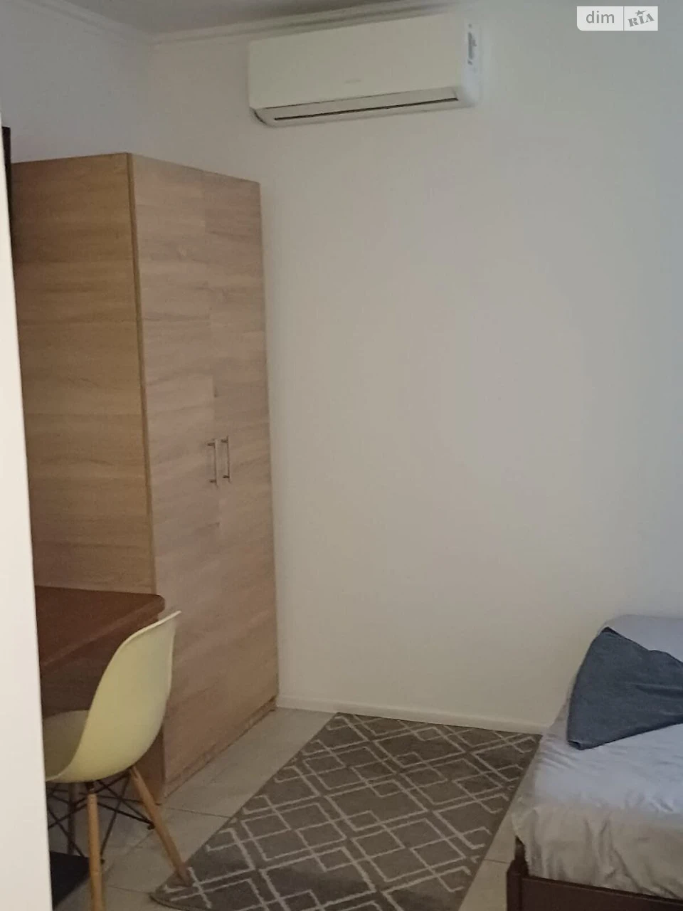 Long-Term Rental Room